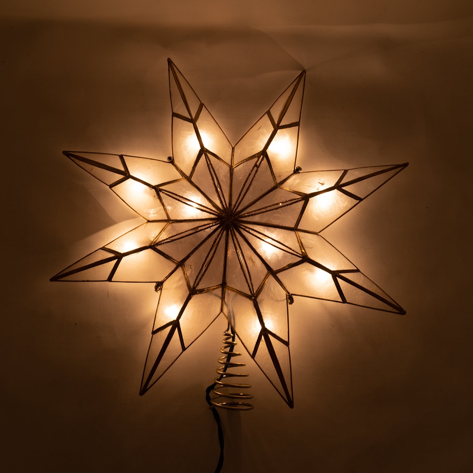 Kurt Adler Indoor 8-Point Capiz Star Treetop —10 Incandescent Lights, Gold, 14"