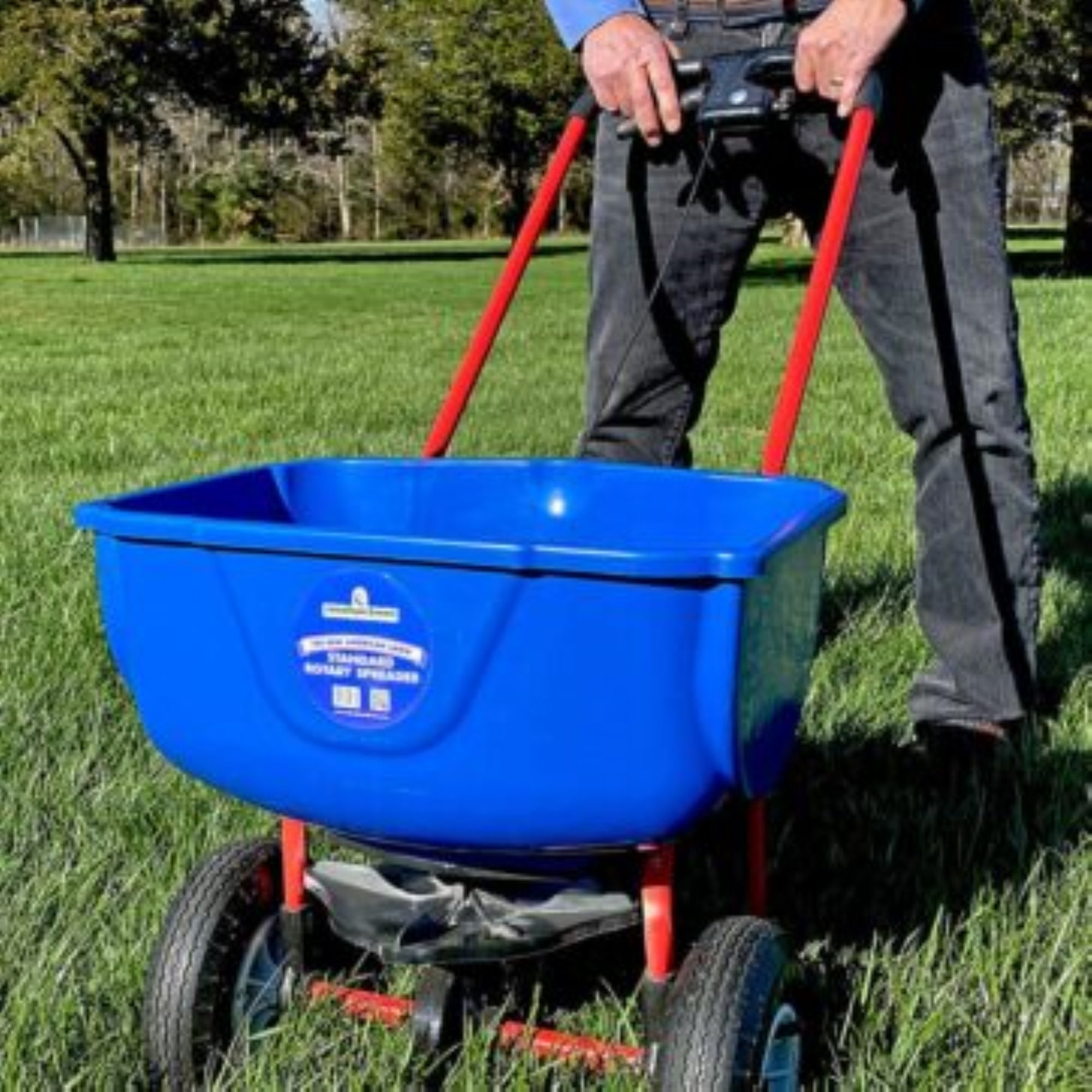 Jonathan Green New American Lawn Standard Rotary Broadcast Spreader