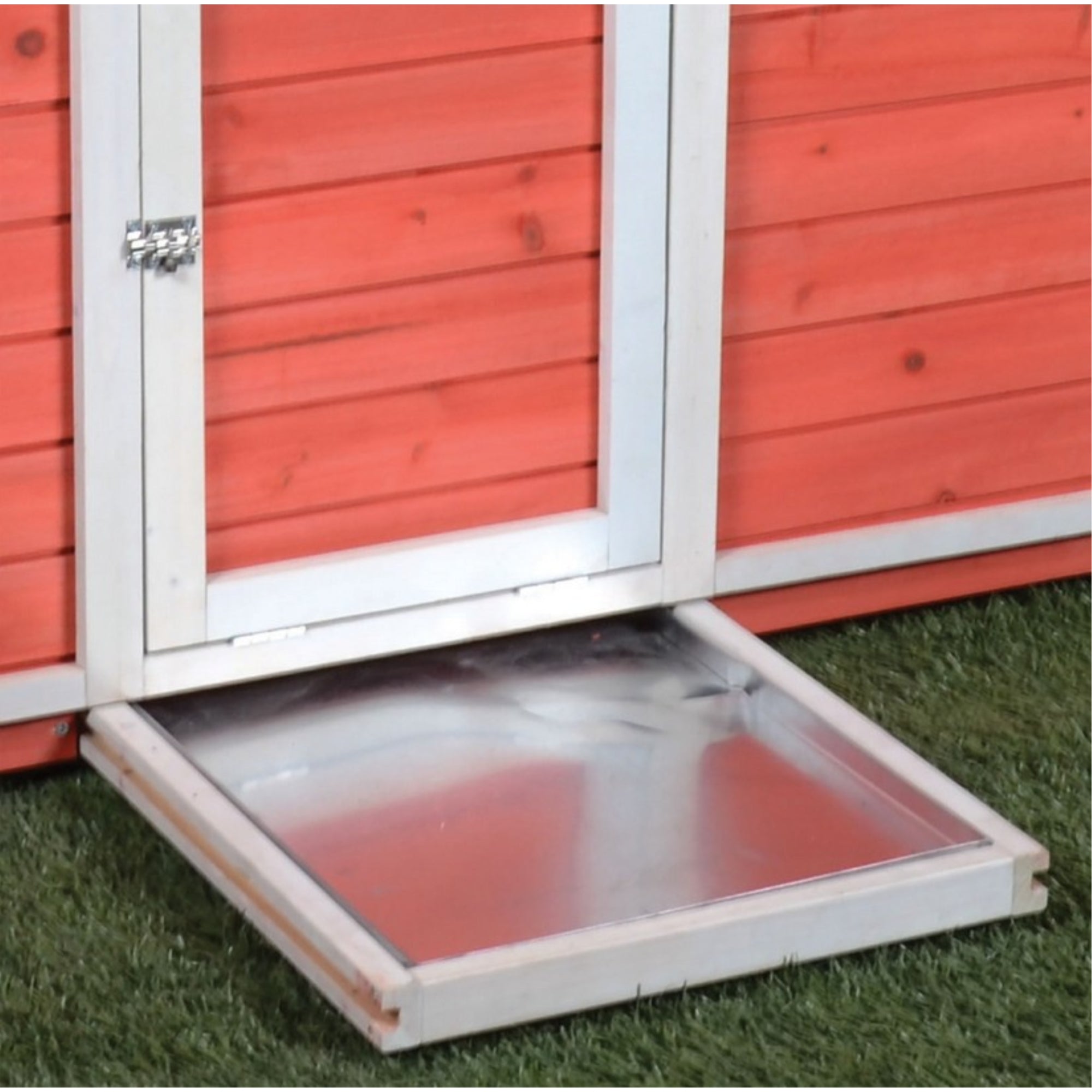 Ware Little Red & White Hen Big Barn — Wood Frame, Multi-Door & Slide-Out Pan