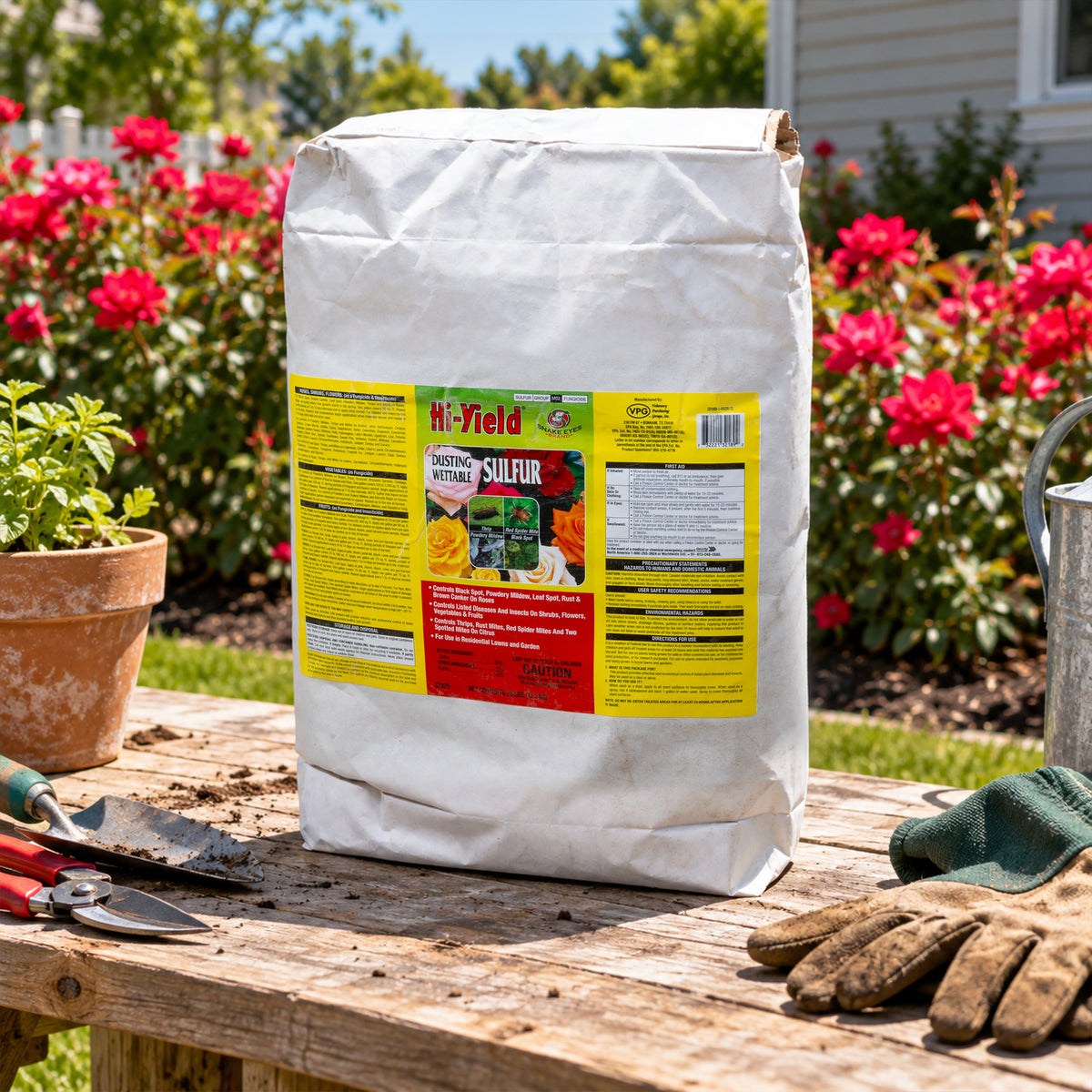 Hi-Yield Dusting Wettable Sulfur Fungicide and Insecticide for Lawn and Garden