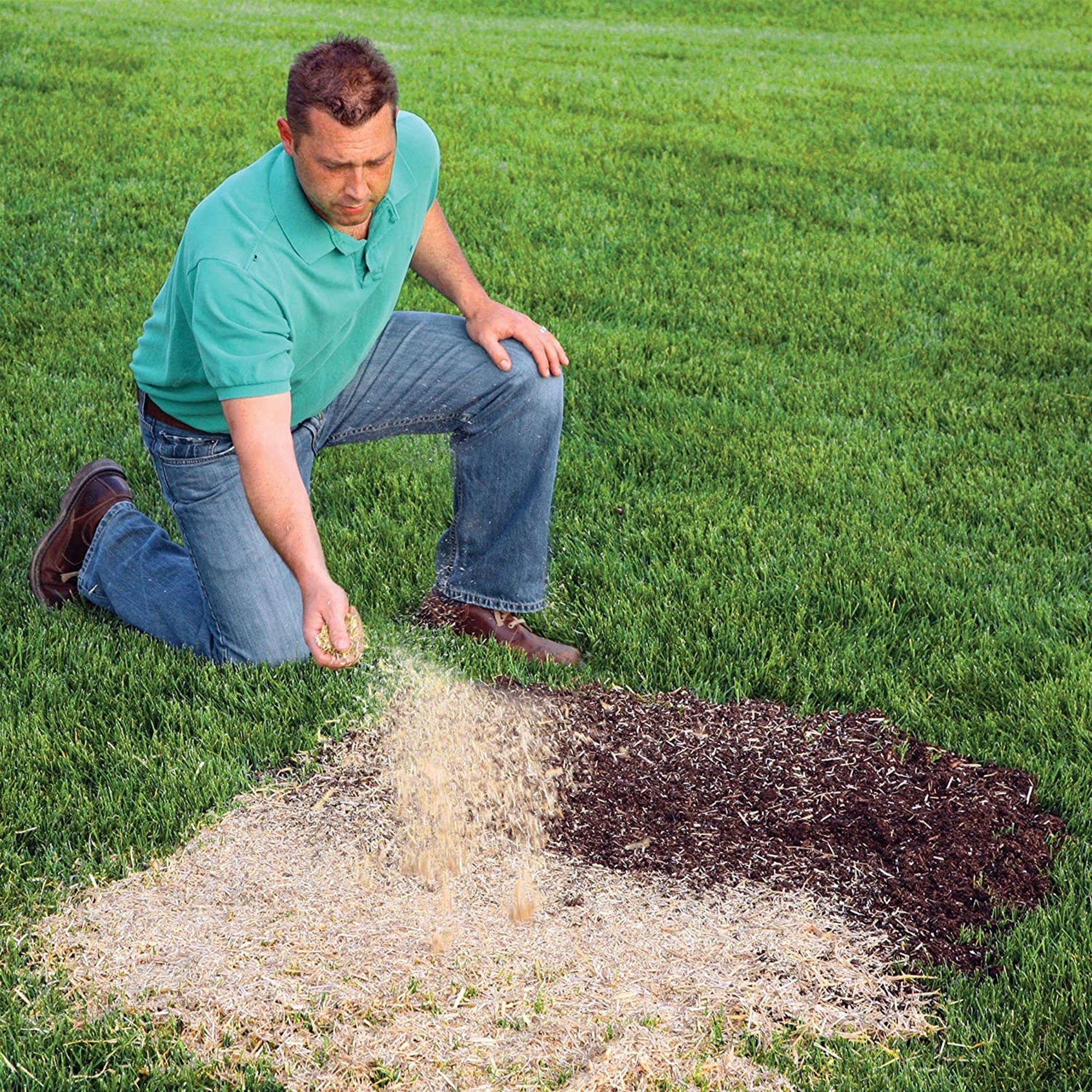 EZ-Straw Seeding Mulch with Tackifier - Biodegradable Processed Straw a 2.5 CU FT Bale