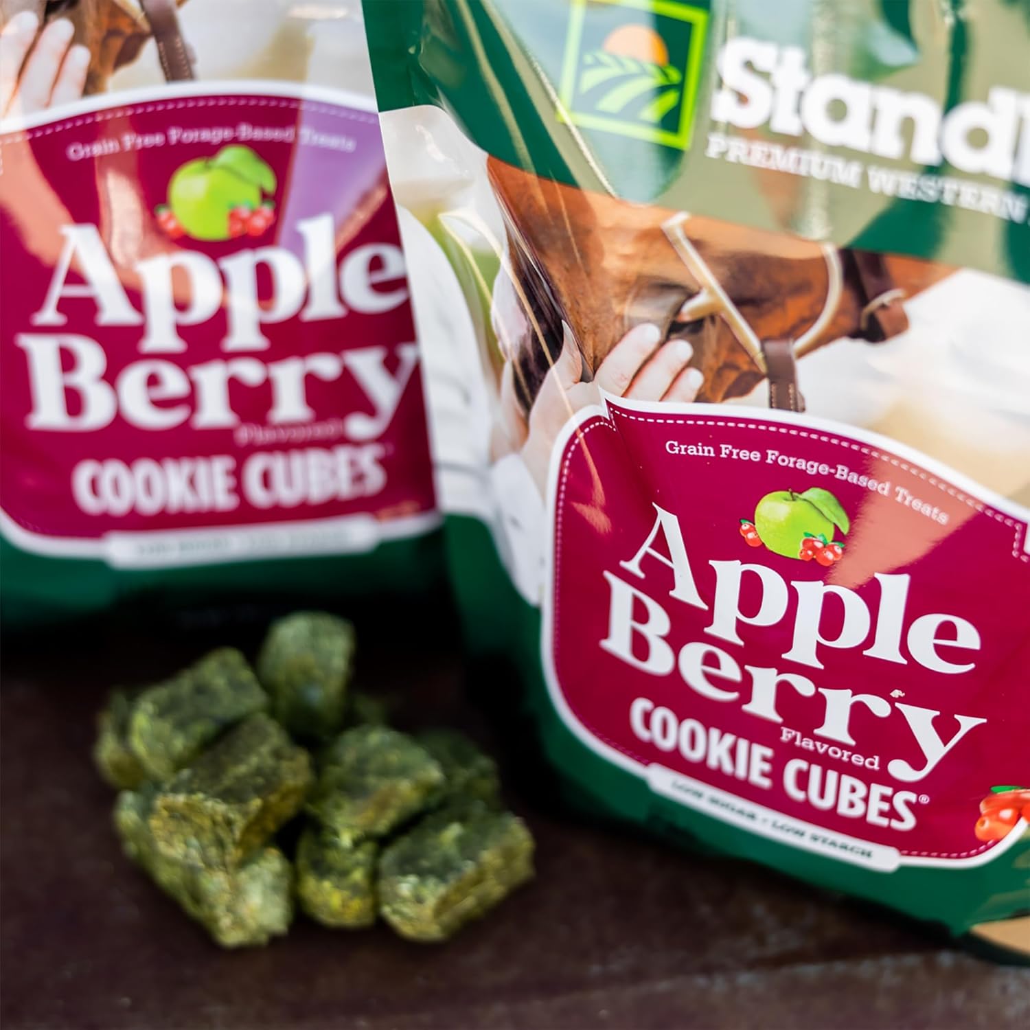 Standlee Hay Company Apple Berry Cookie Cubes Horse Treats
