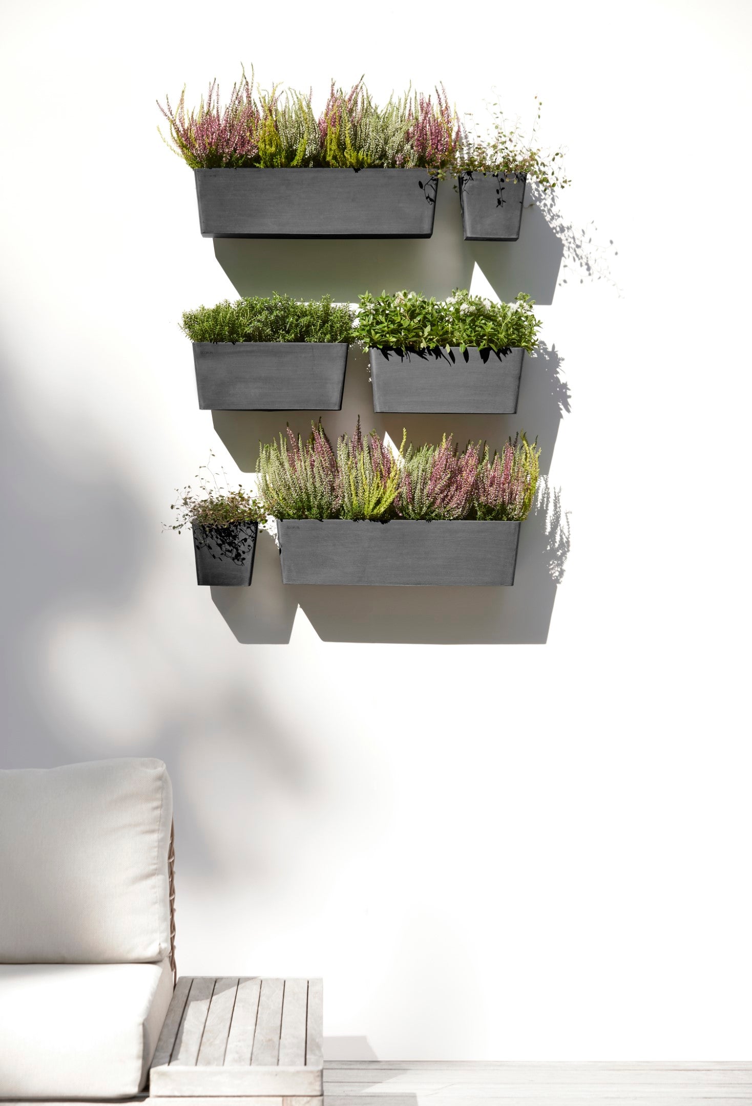 Ecopots Manhattan Wall Durable Modern Rectangular Indoor/Outdoor Recycled-Based Composite Hanging Flower Planter
