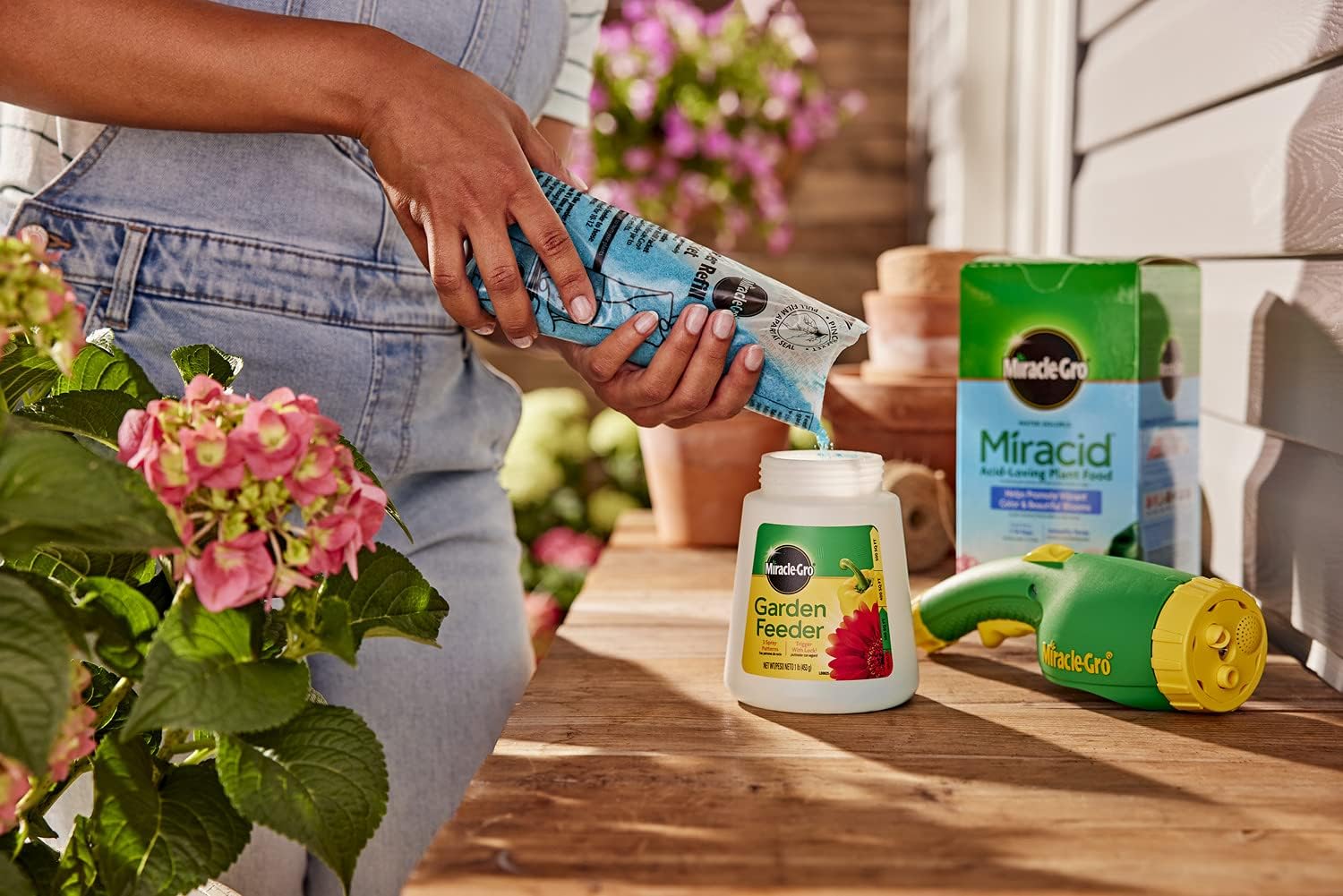 Miracle-Gro Garden Pro Water Soluble Miracid Acid Loving Plant Food, 4 Lb