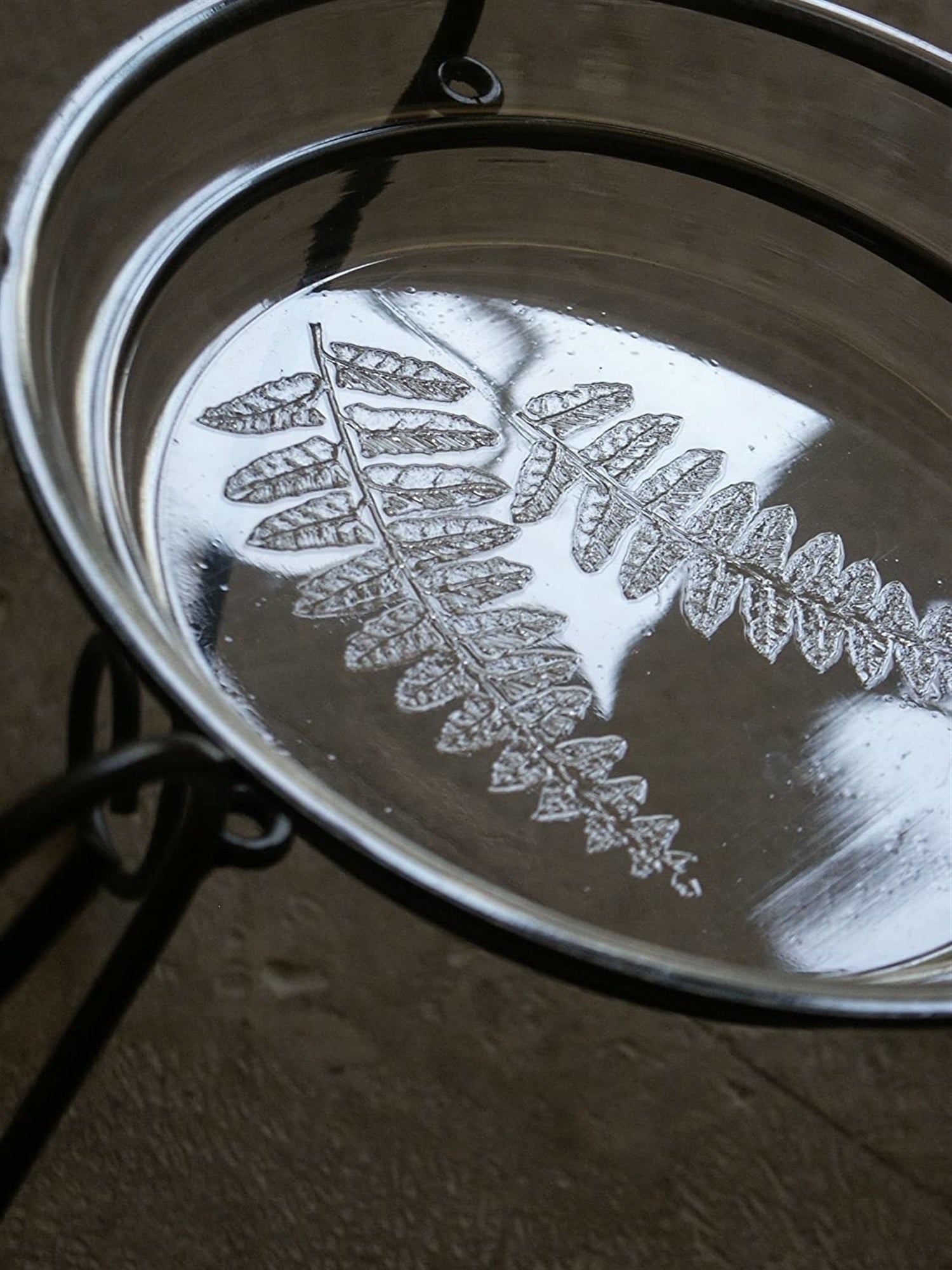 Plastec Simply Perfect Metal Plant Stand, Black 13" H