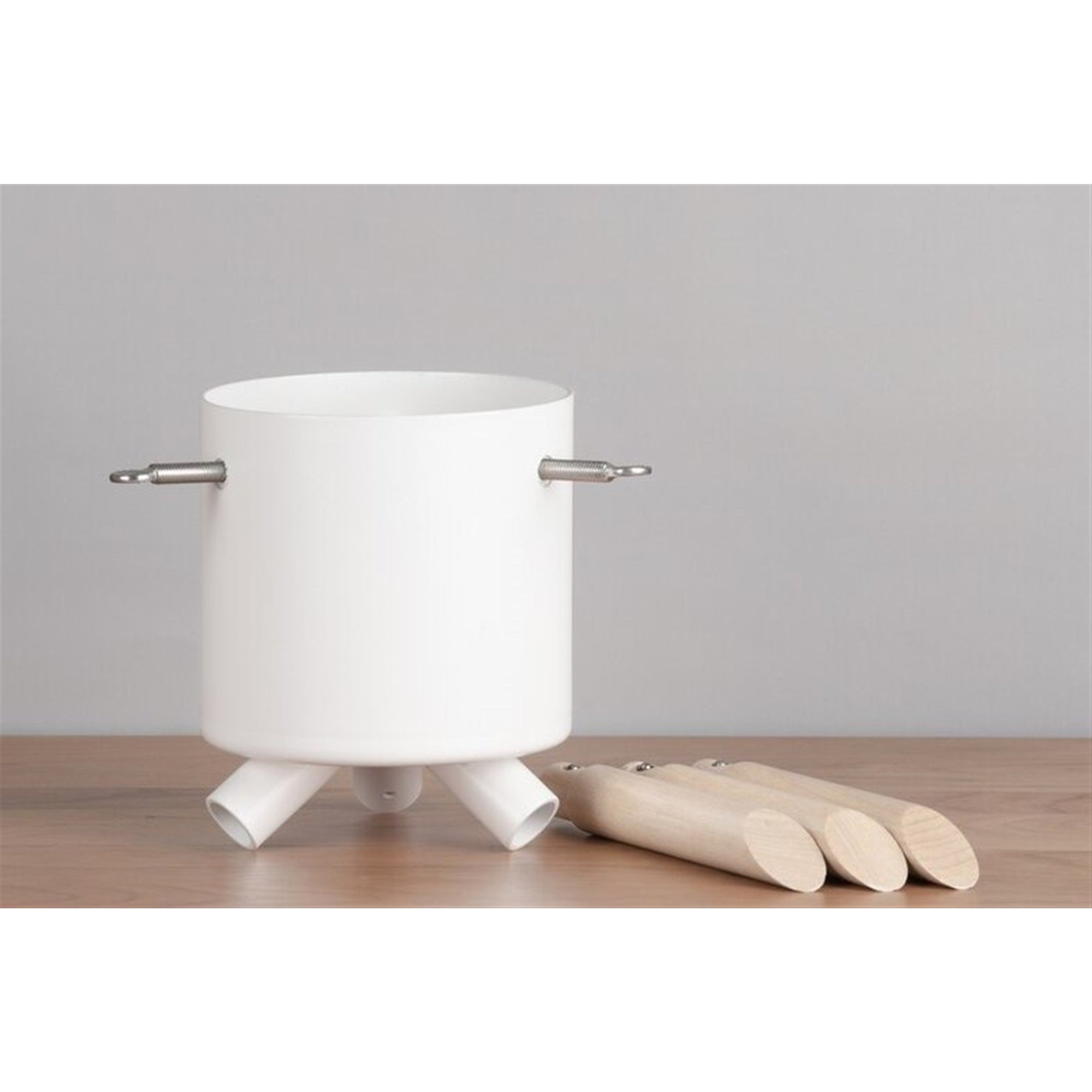 Tree Nest Decoration Cosmopolitan Christmas Tree Stand