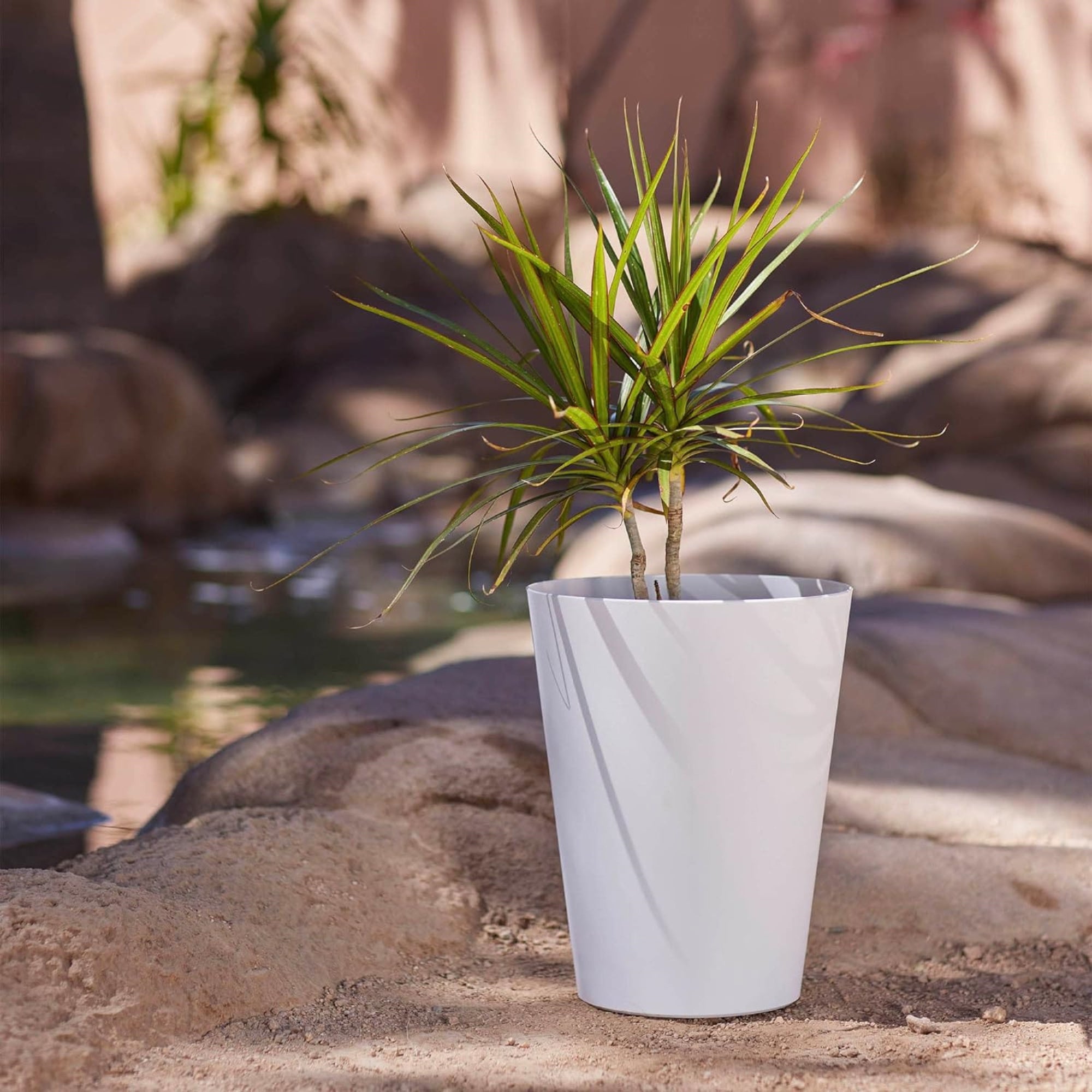 Bloem Indoor/Outdoor Tall Finley Tapered Round, 100% Recycled Plastic Pot, Casper White, 4 Gallon Soil Capacity, 14”