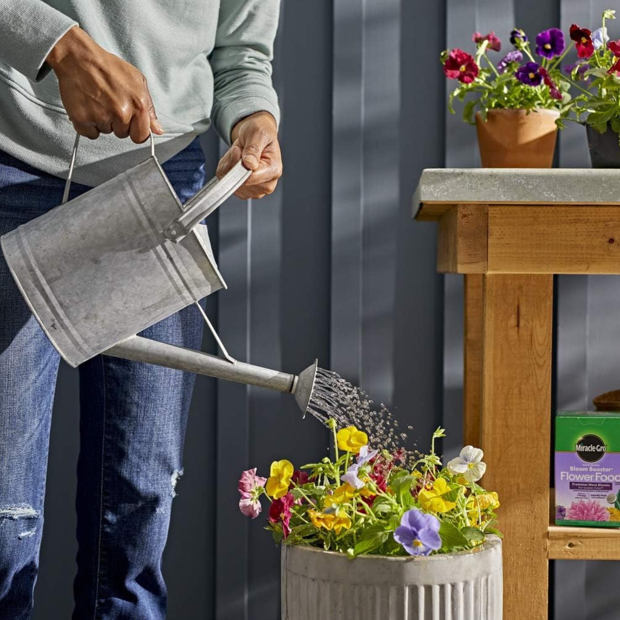 Scotts Miracle-Gro Water-Soluble Bloom Booster Flower Food Garden Fertilizer
