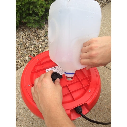 Farm Innovators 100-Watt Heated Hanging Poultry Fountain for All Seasons, 3 Gallons