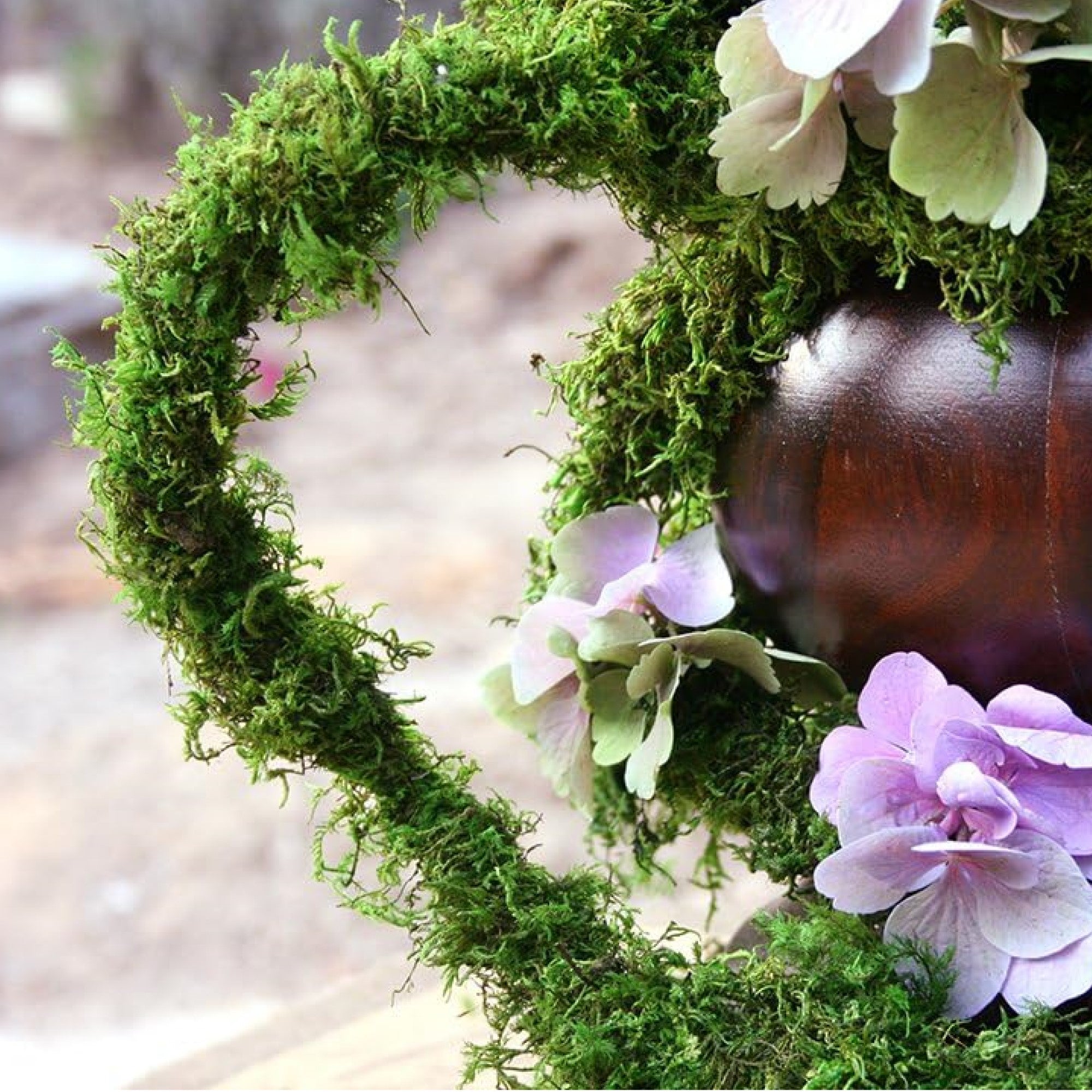 SuperMoss Bendable Natural Moss Vine Garland, 6ft