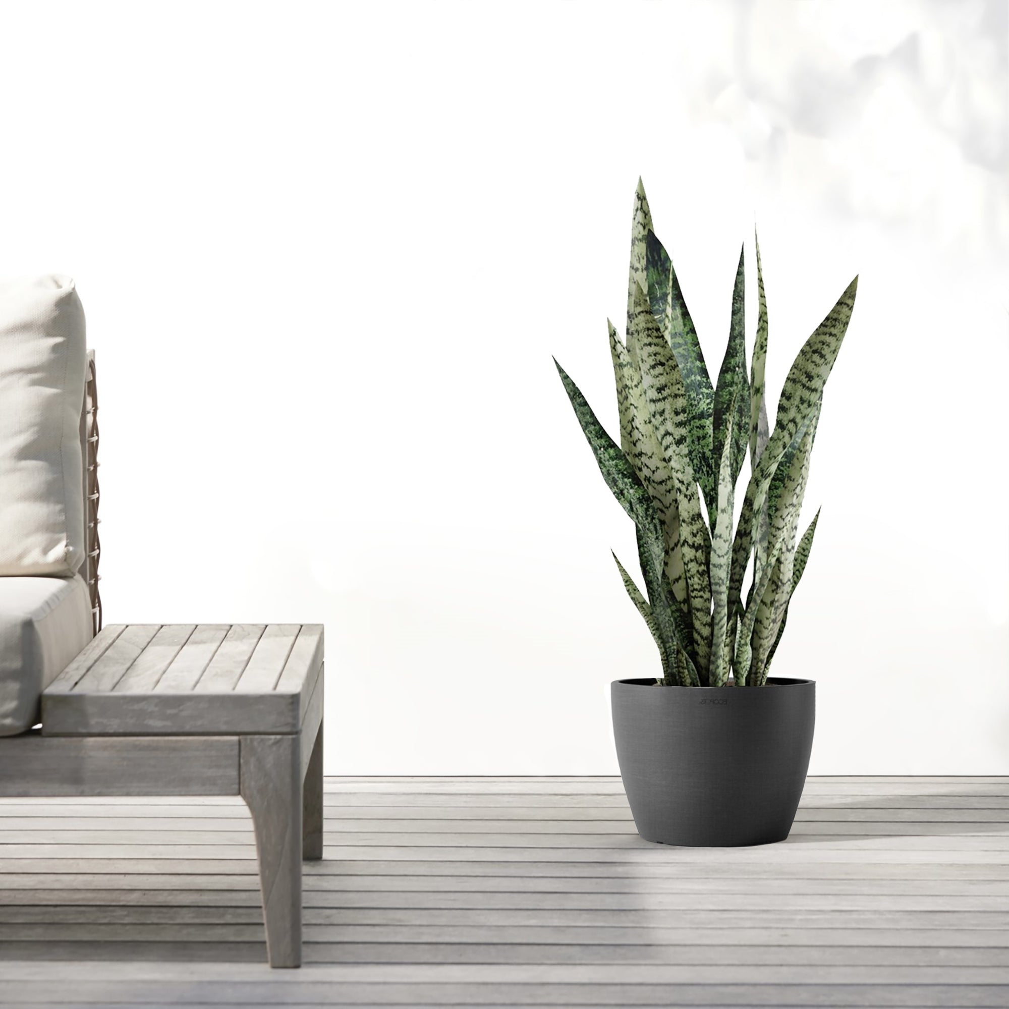 EcoPots Stockholm Durable Indoor/Outdoor Modern Round Recycled Plastic Planter Flower Pot