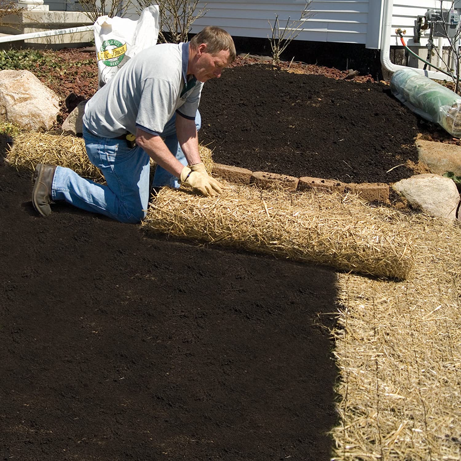 EZ Straw Grass Seed Germination and Erosion Control Blanket, 4ft. x 50ft. (200 sq ft)