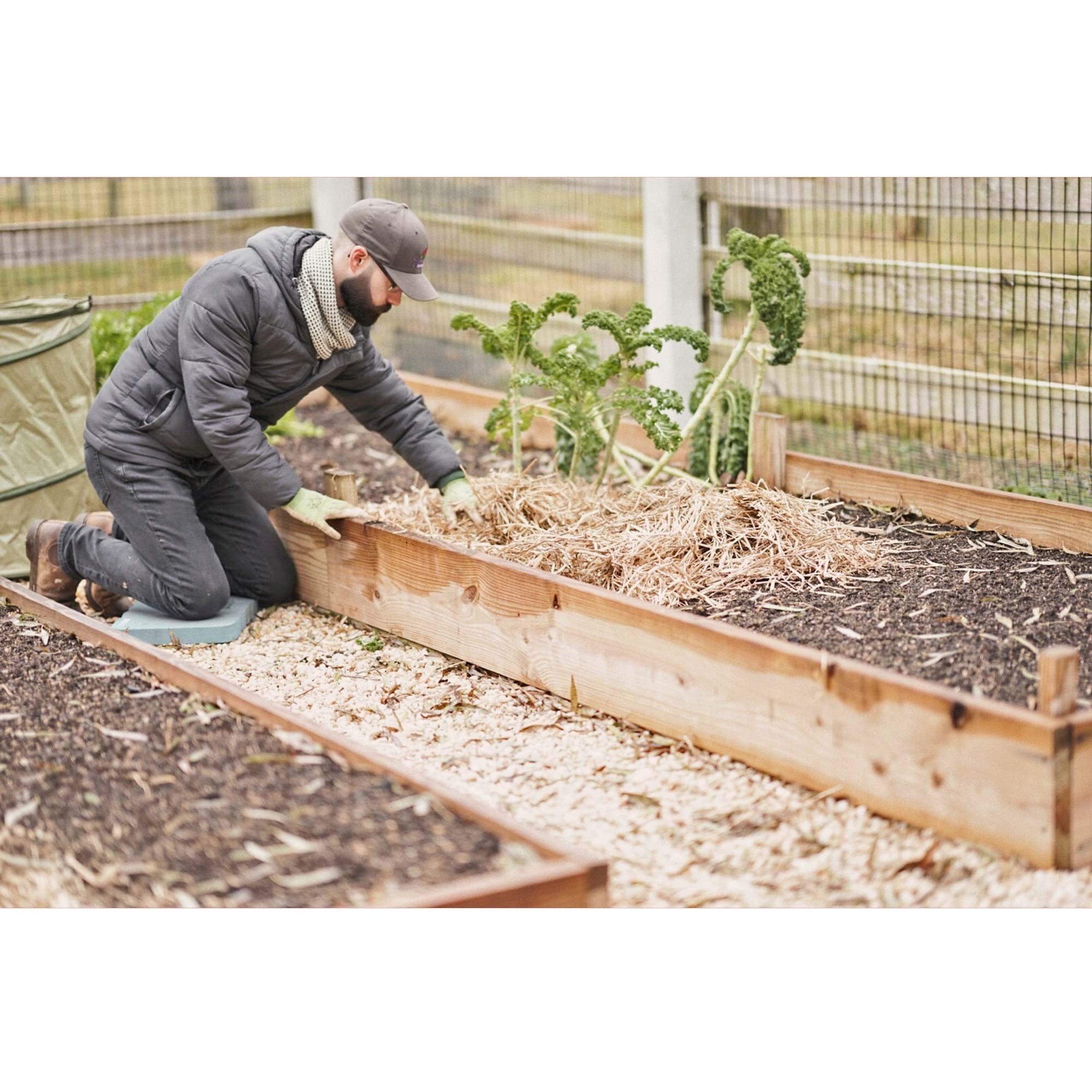 Garden Elements Straw Bale by Shady Creek Farm, Multi-Use for Farm & Home, Large Straw Bale, 30"- 36"