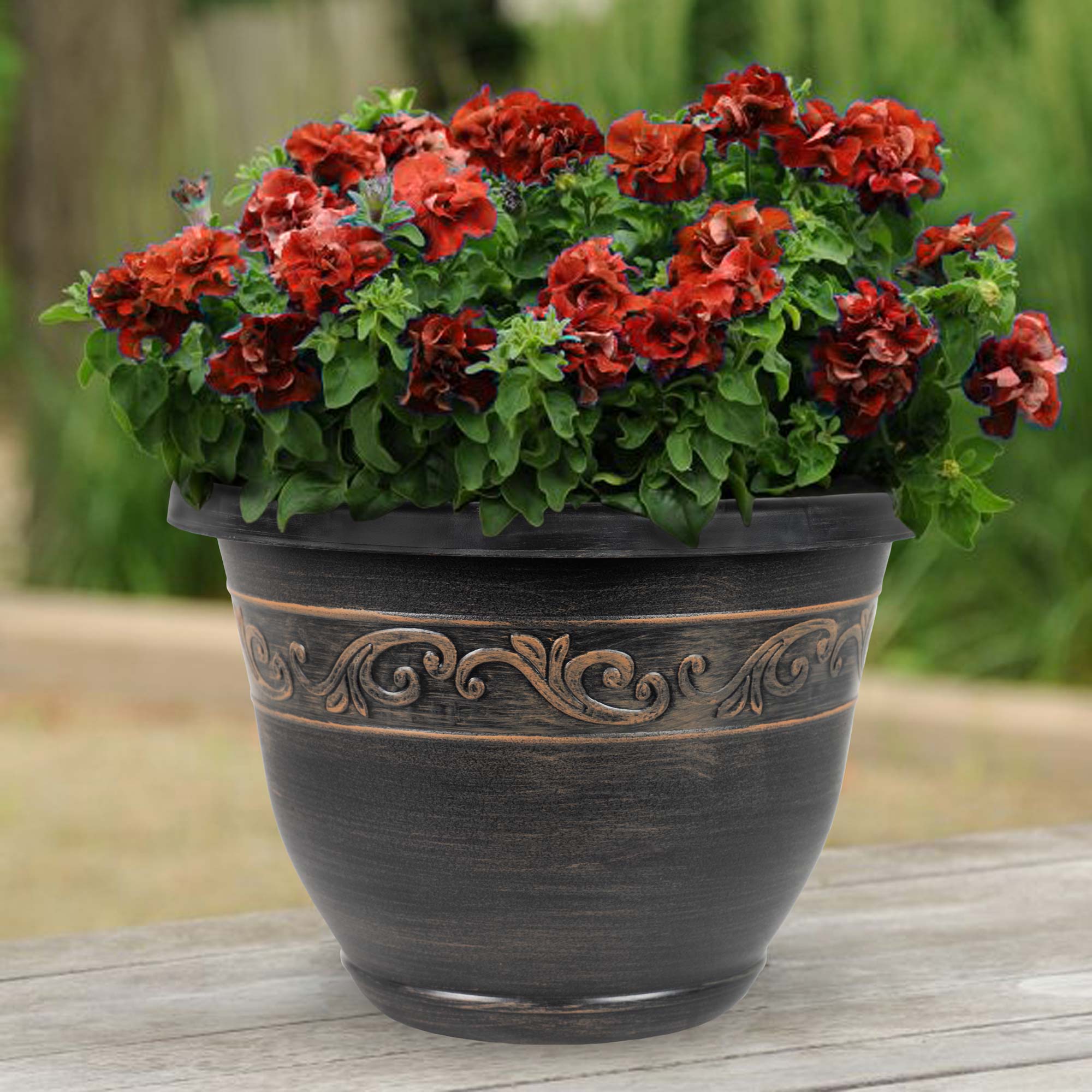 Garden Elements In/Outdoor Tulip Banded Traditional Plastic Round Flower Pot Patio Planter