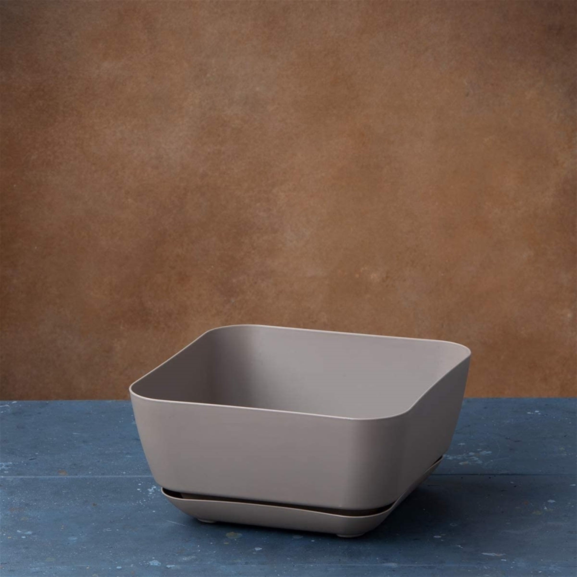 Novelty (#10023) Garden Square Out/Indoor Resin Planter Flower Pot, Taupe, 12"