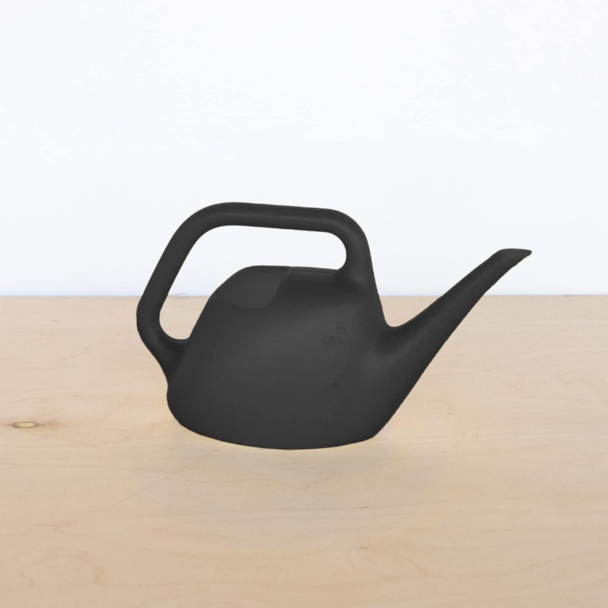 Bloem Indoor/Outdoor Resin Small Watering Can with Water Level Markings for Small Space Use, Black, 1.5L Capacity (0.4 Gallons)