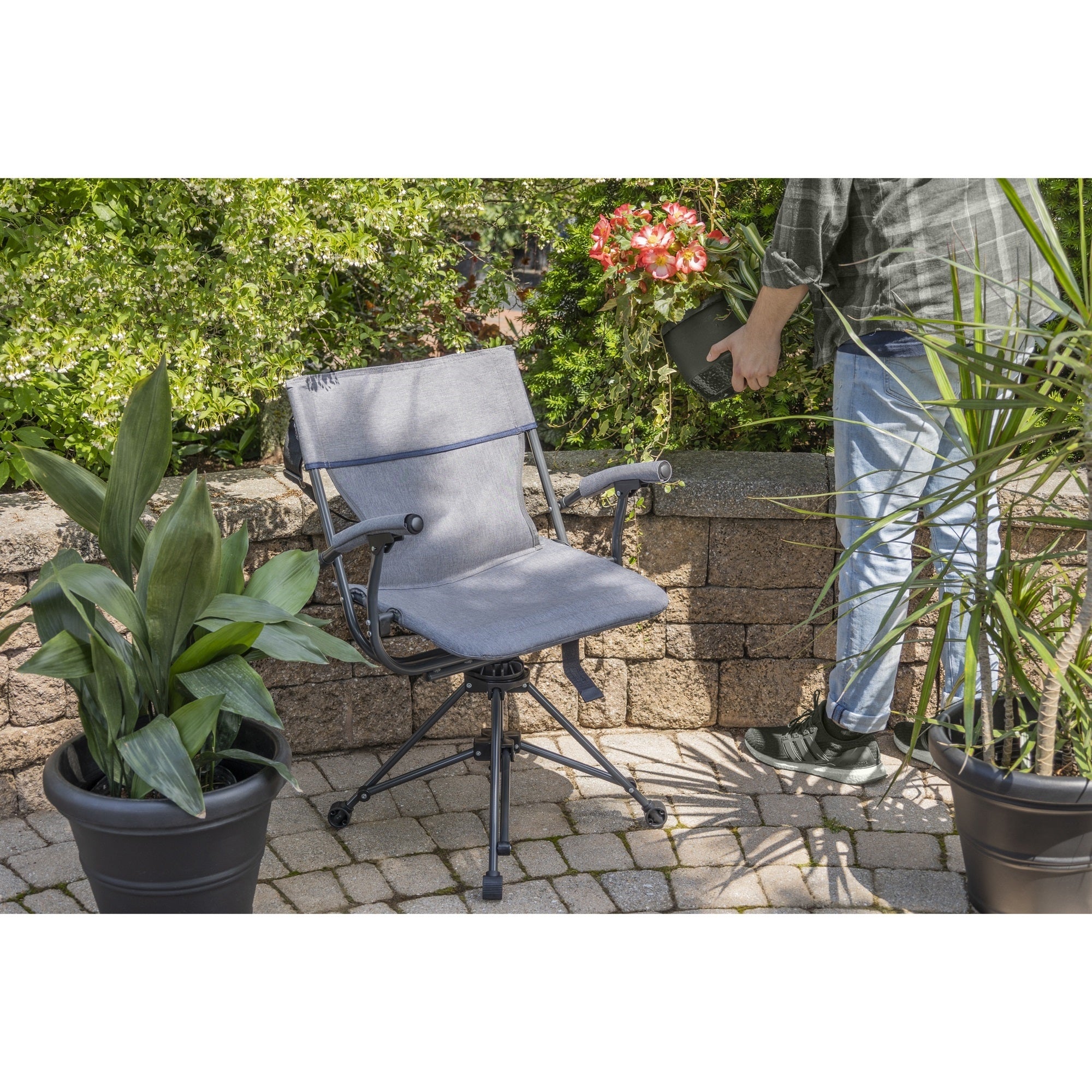 Zenithen Outdoor/Indoor Folding Portable Lawn 360 Swivel Bag Chair with Armrests, Grey