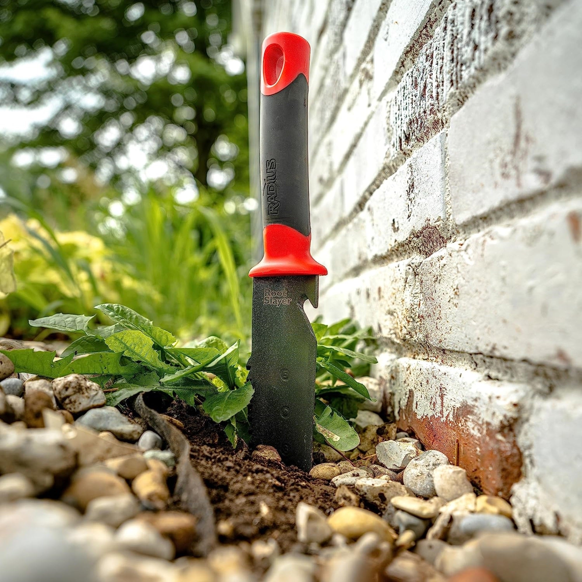 Radius Garden Root Slayer Soil Knife, Carbon Steel Blade, Ergonomic Handle, 7.5" Blade