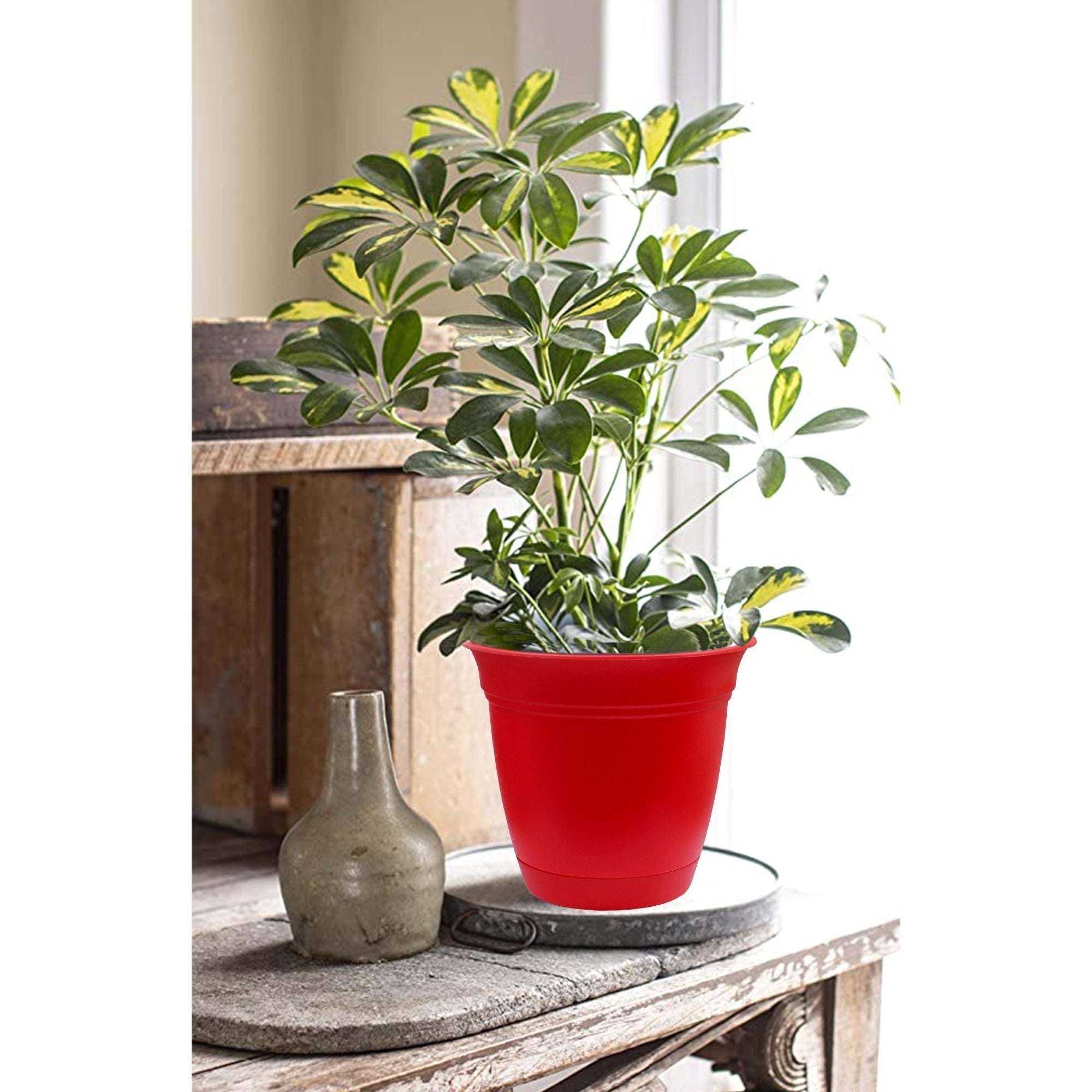 The HC Companies Eclipse Round, Indoor, Outdoor, Plastic, Flower Pot Planter