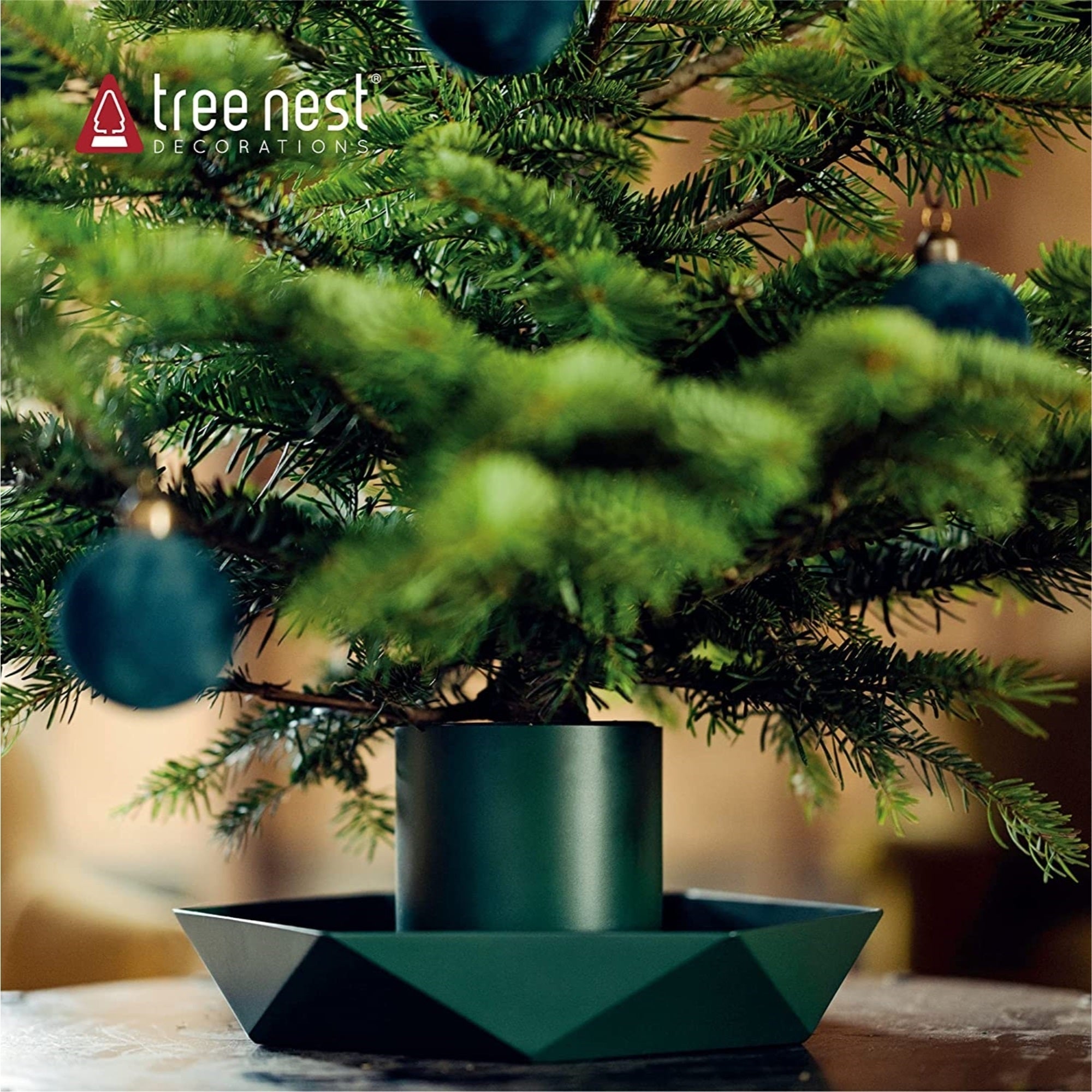 Tree Nest Diamond Christmas Table Top Tree Stand Base for Real Trees, Green